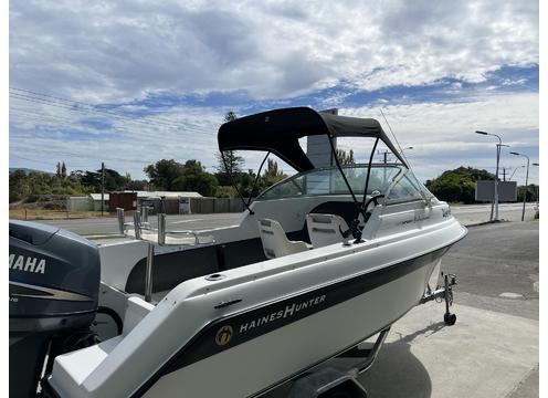 gallery image of Haines Hunter 485