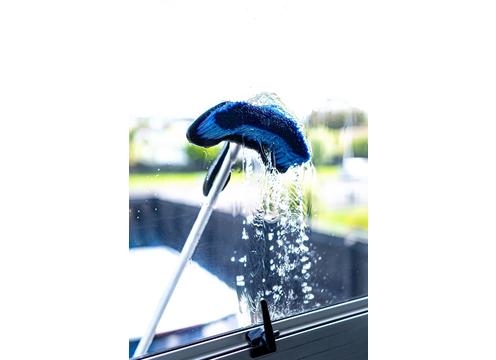 gallery image of Rain-X 1.6m Extendable Wash Brush with Removal Head